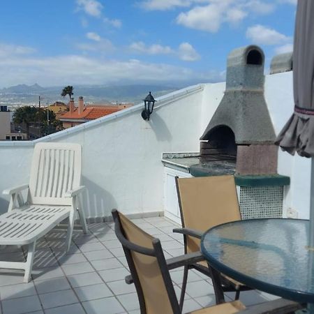Private Apartment With Roof Terrace Arona  Exteriör bild