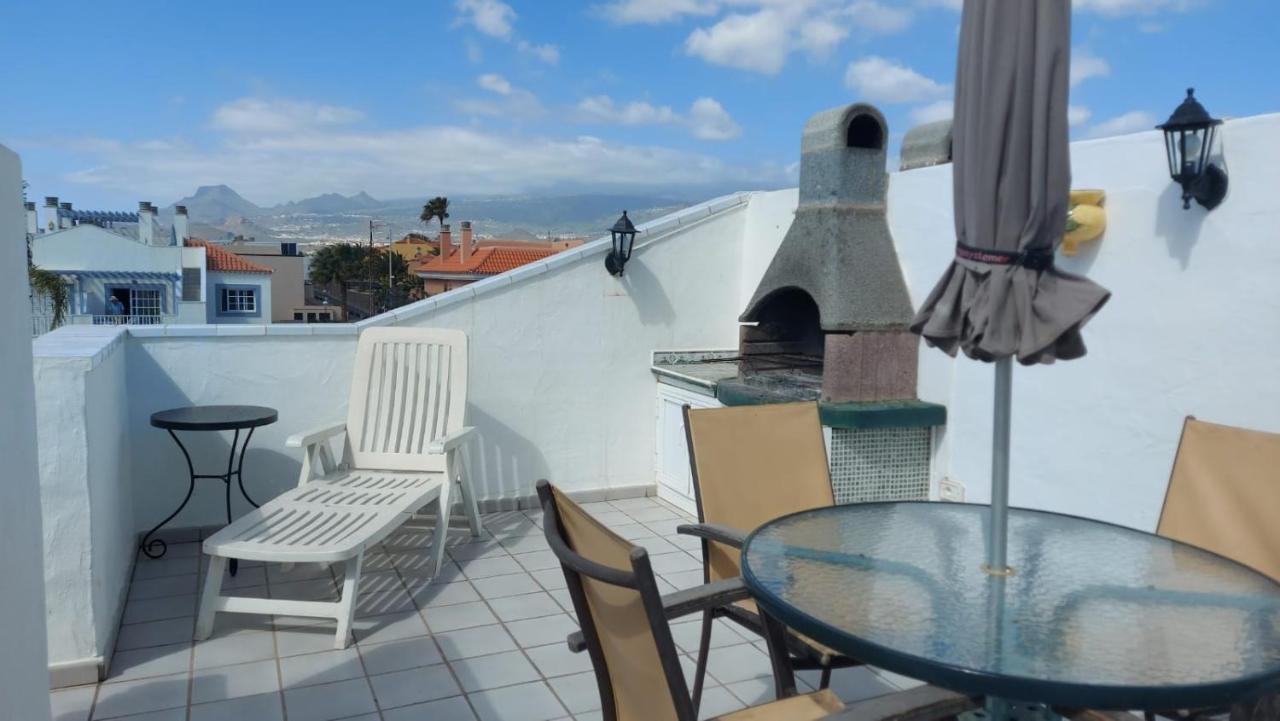 Private Apartment With Roof Terrace Arona  Exteriör bild